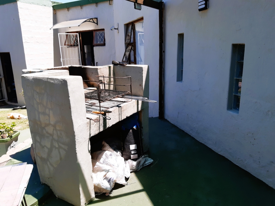 4 Bedroom Property for Sale in Aston Bay Eastern Cape